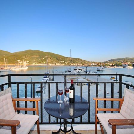 Faros Coastal Apartments Скопелос Екстериор снимка