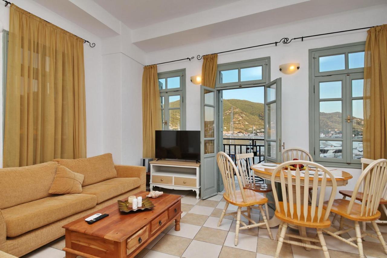Faros Coastal Apartments Скопелос Екстериор снимка