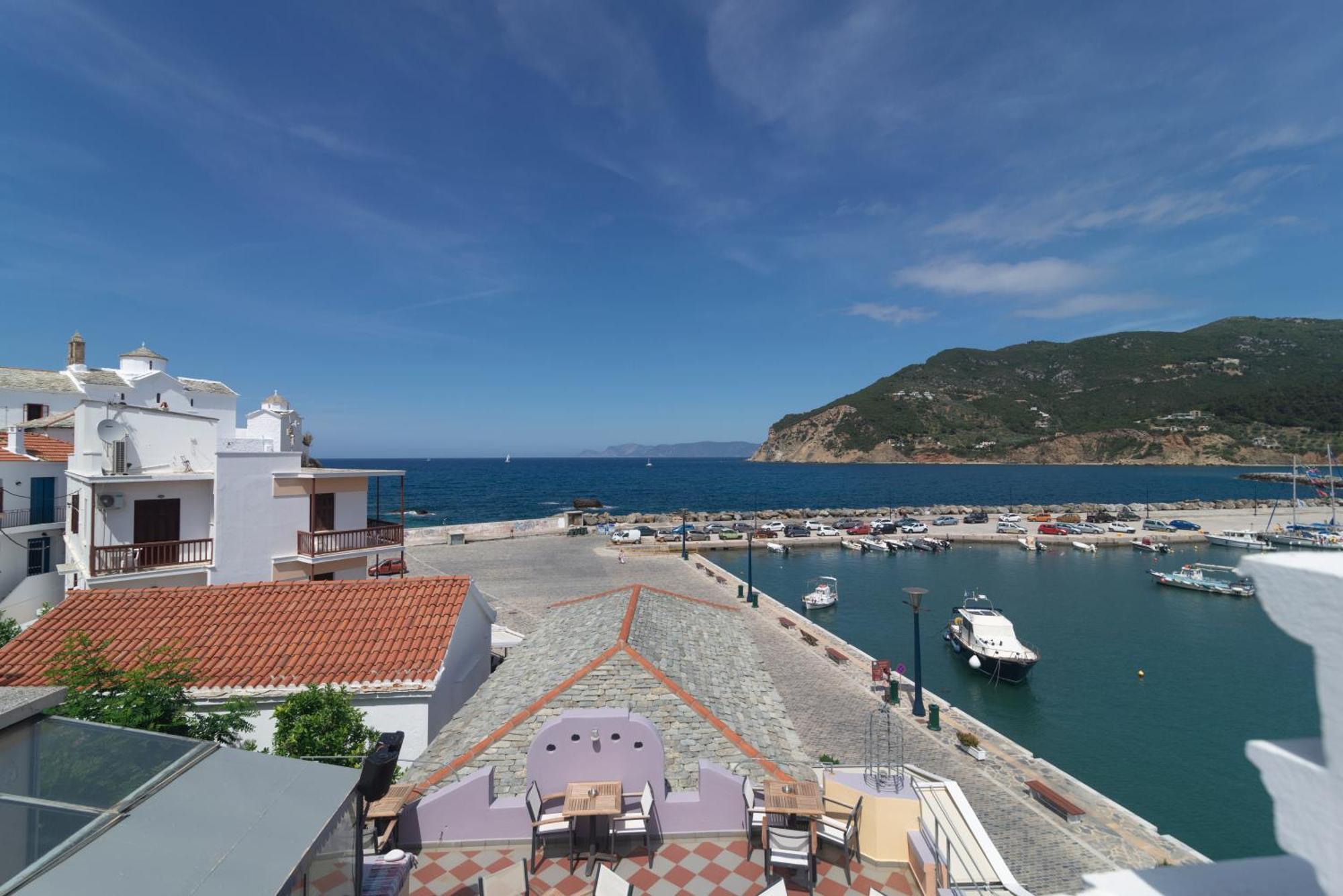 Faros Coastal Apartments Скопелос Екстериор снимка