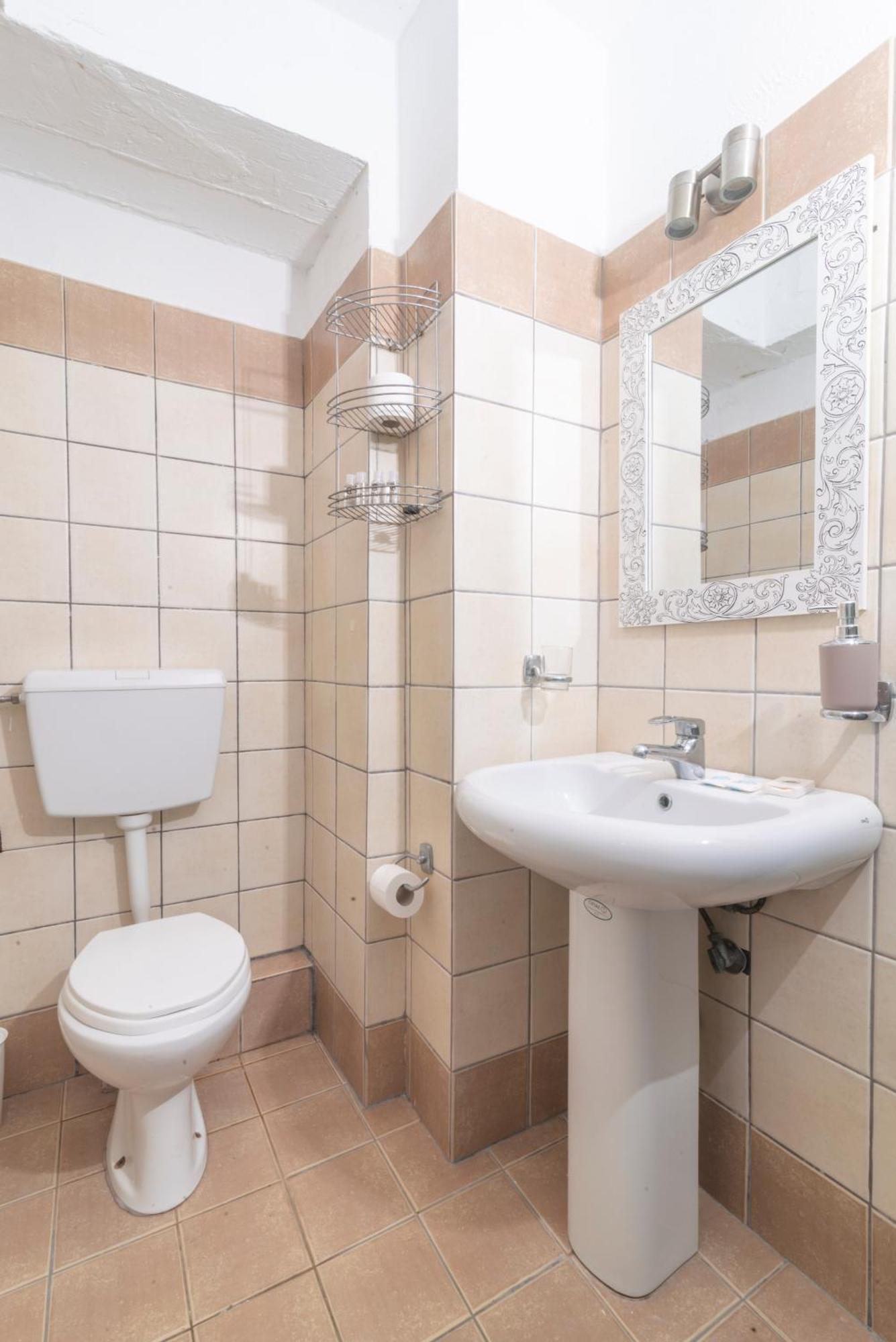 Faros Coastal Apartments Скопелос Екстериор снимка