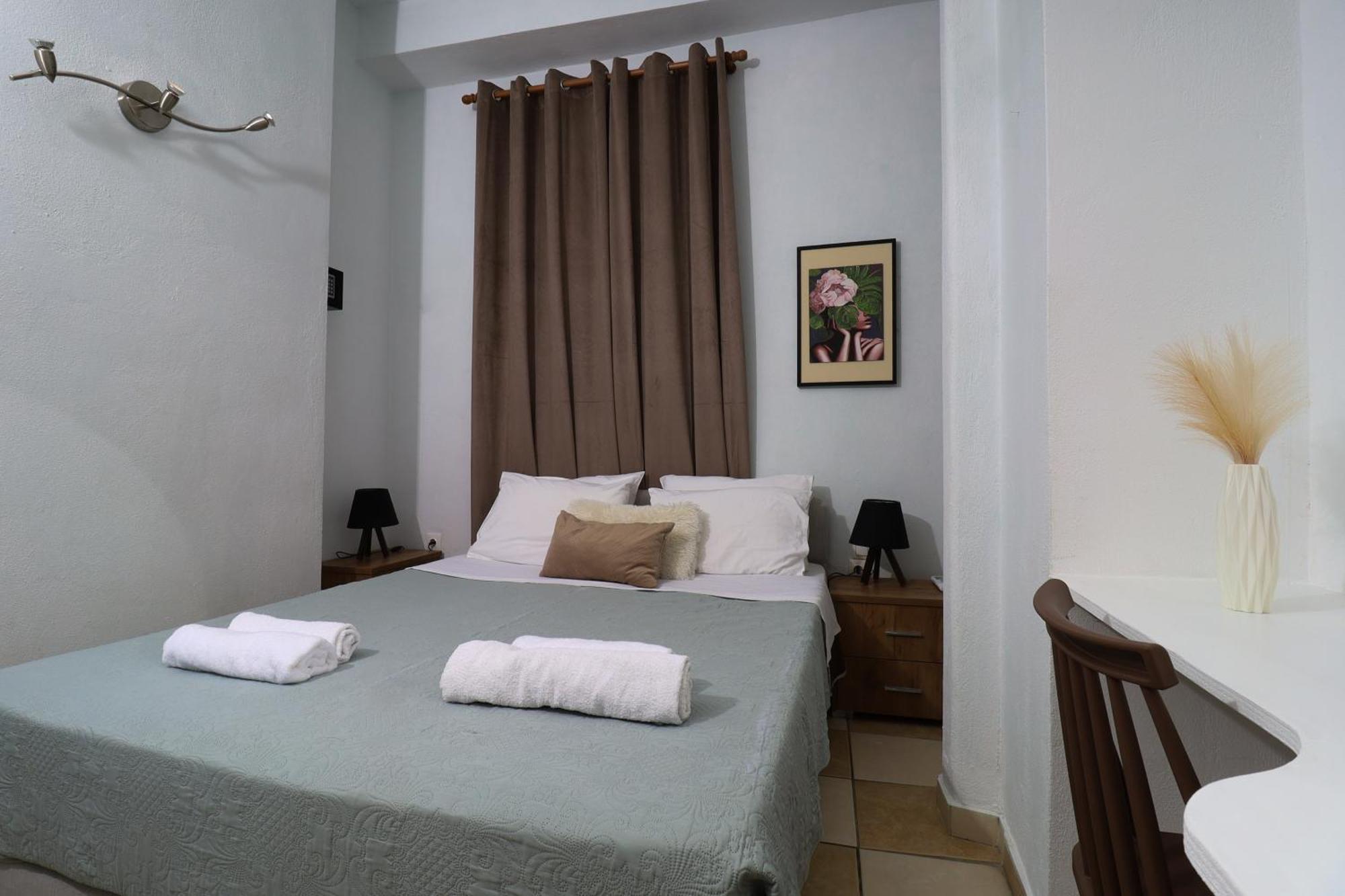 Faros Coastal Apartments Скопелос Екстериор снимка