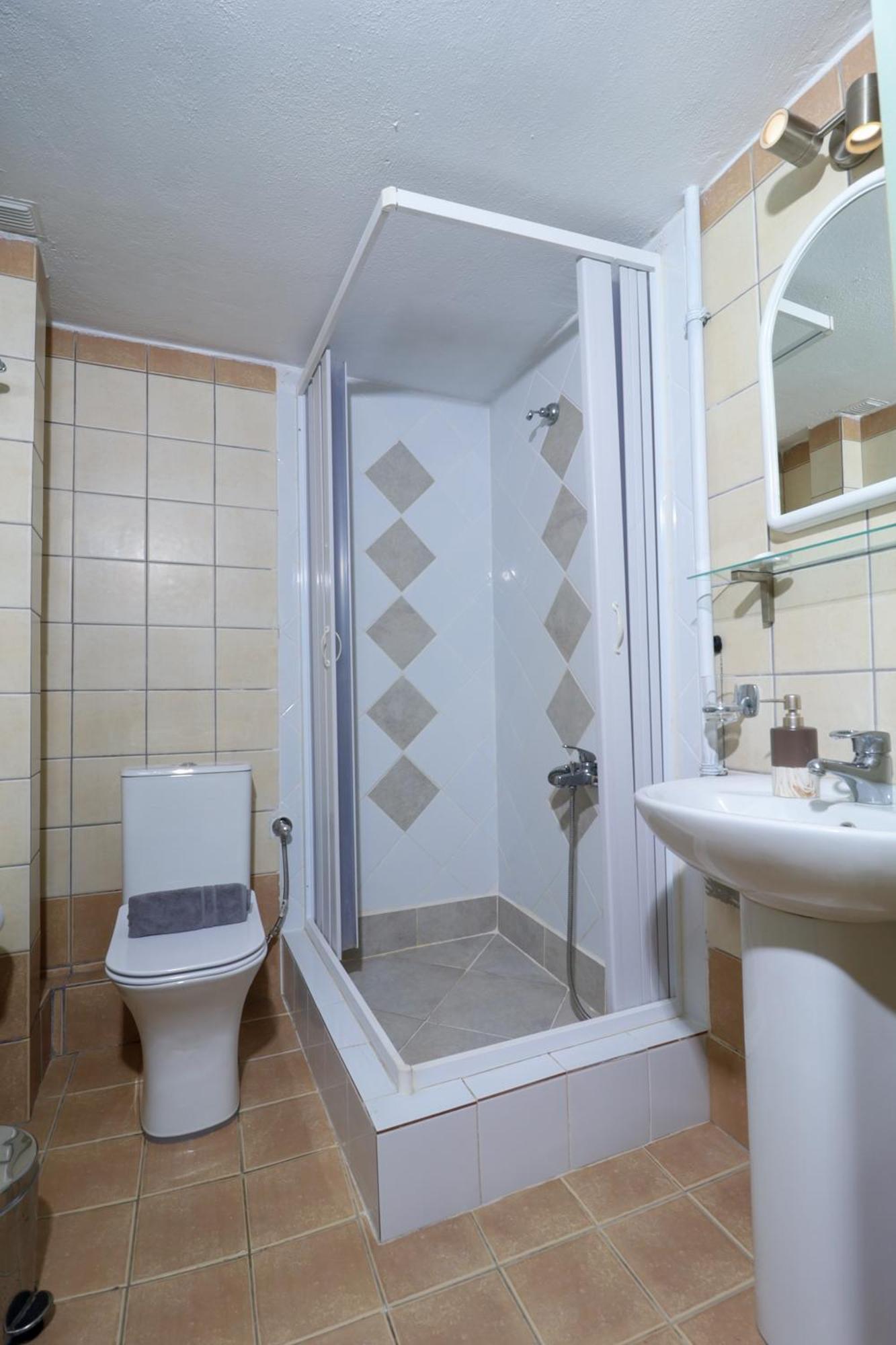 Faros Coastal Apartments Скопелос Екстериор снимка
