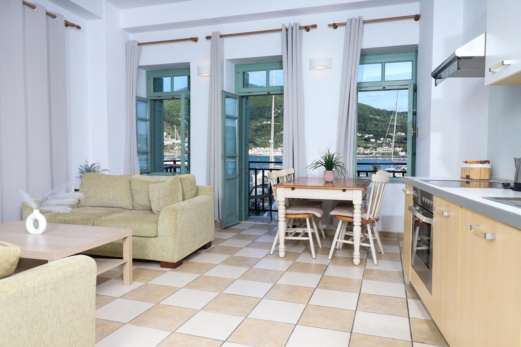 Faros Coastal Apartments Скопелос Екстериор снимка